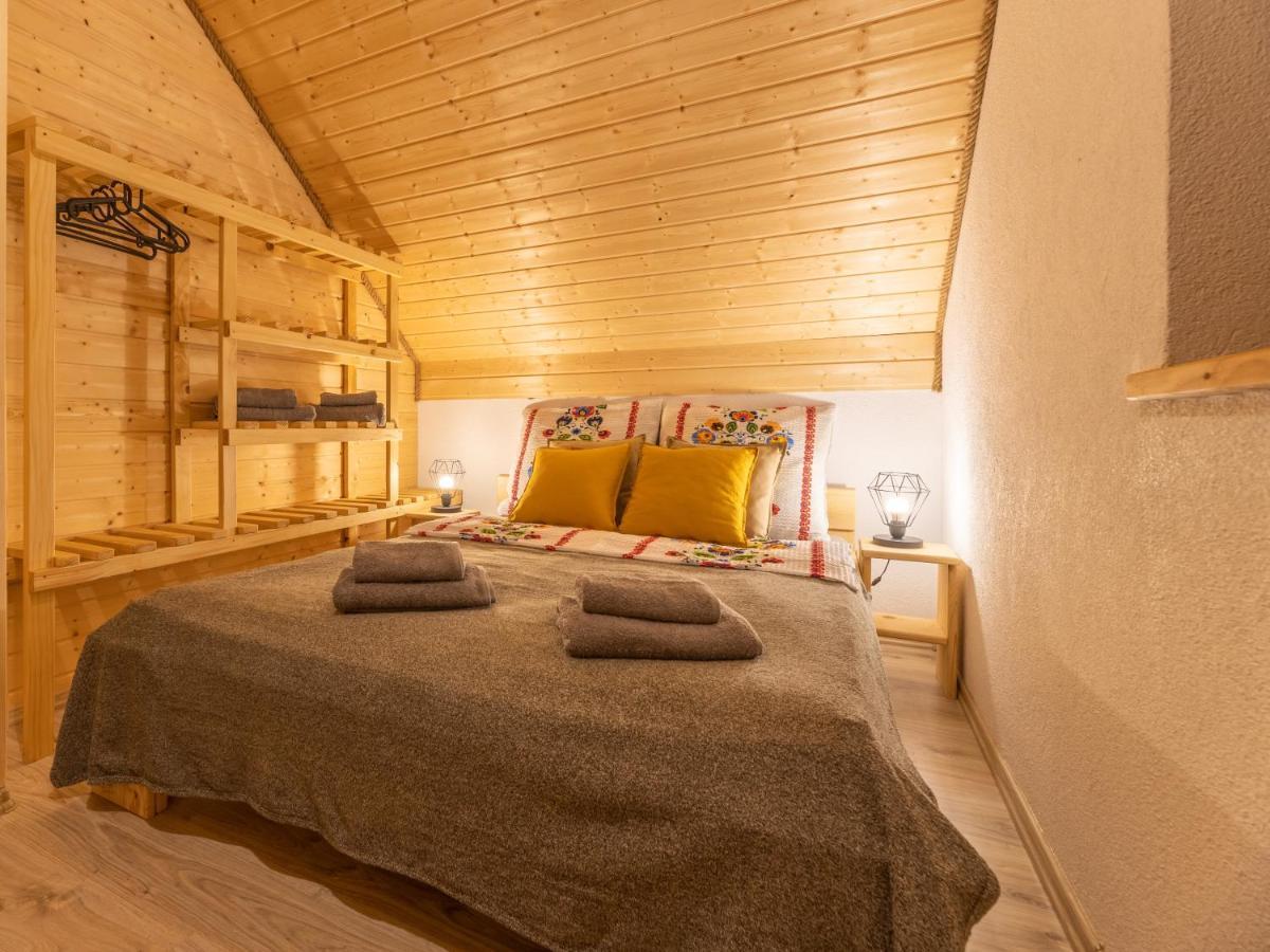 Domek Pod Holica 2 Bieszczady Ustrzyki Dolne Luaran gambar